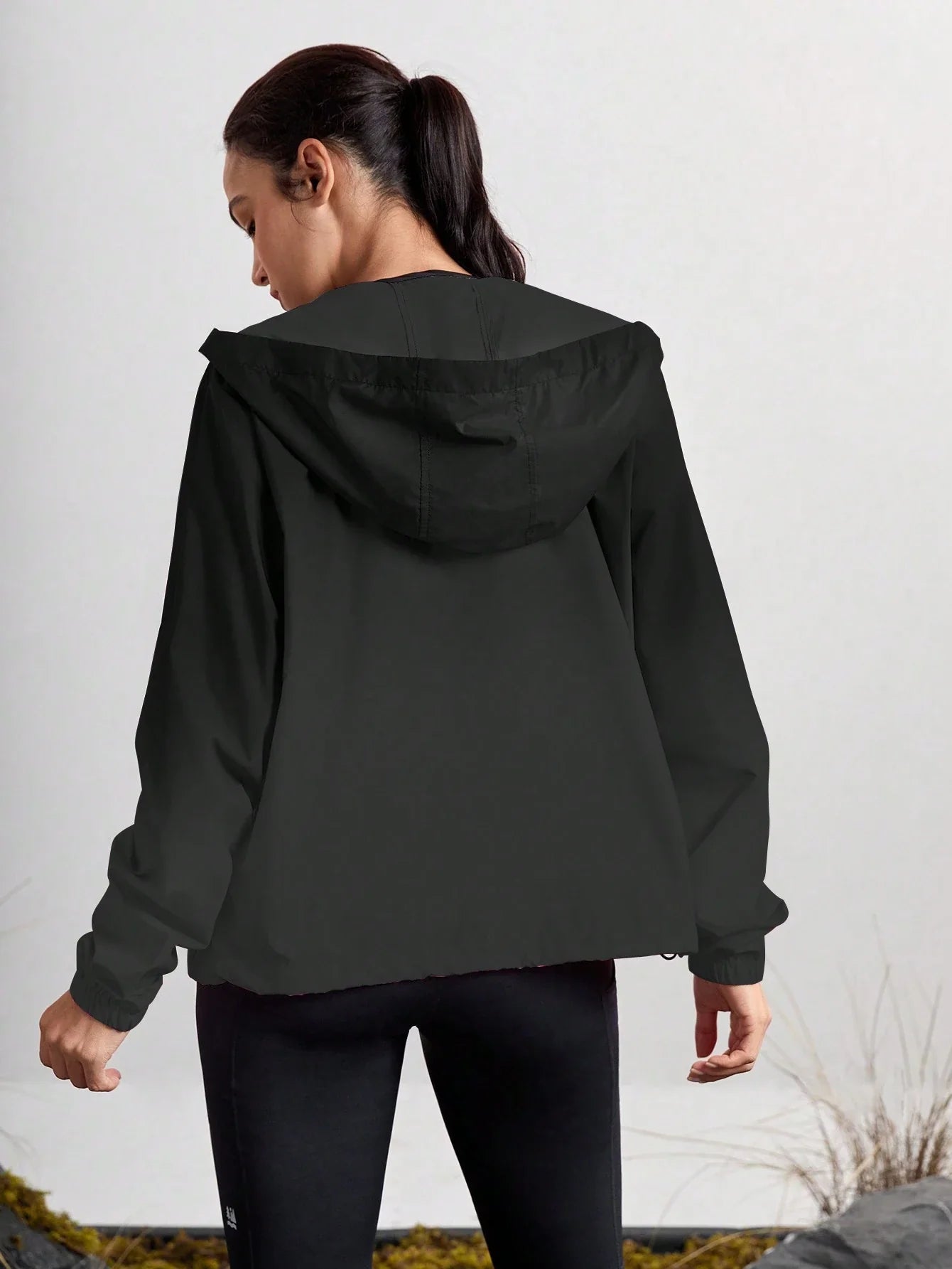 Corta-Vento Casual Com Capuz Julia