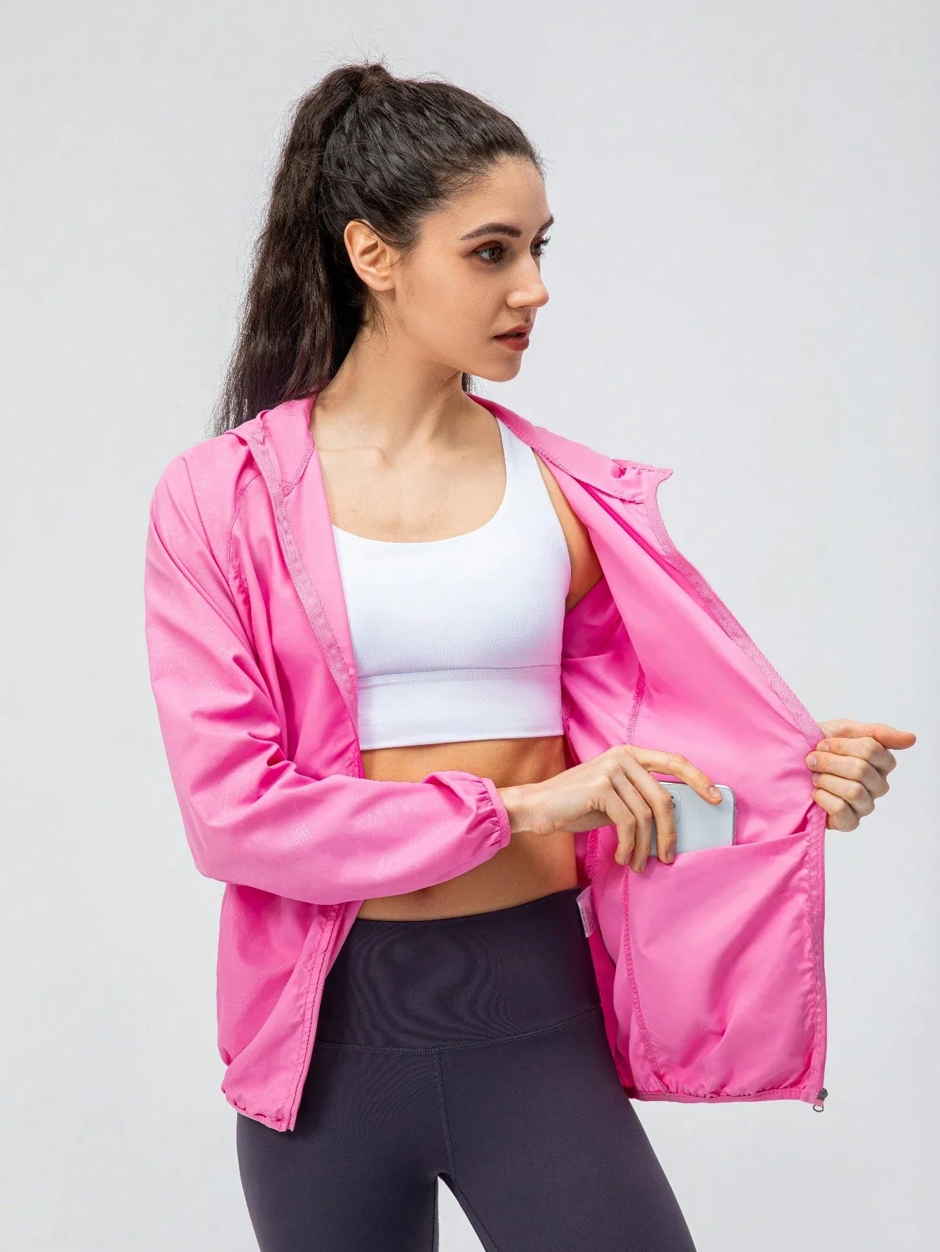 Corta Vento Leve de Secagem Rápida e Resistente