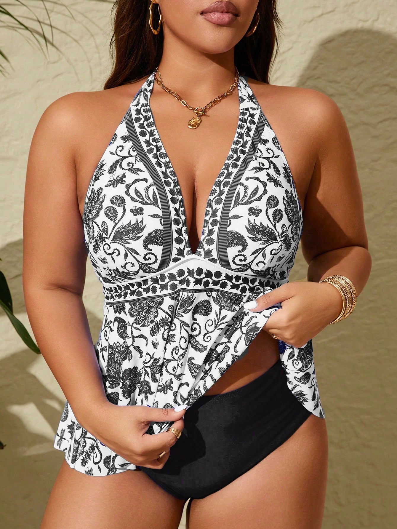 Tankini Plus Size com Estampa Paisley e Costas Nuas G2
