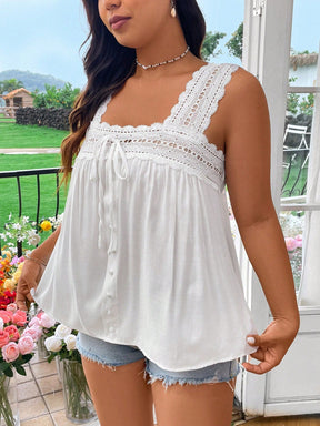 Regata Plus Size Com Detalhe Em Renda