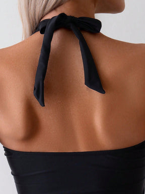 Tankini Halter com Amarração e Corte Triangular