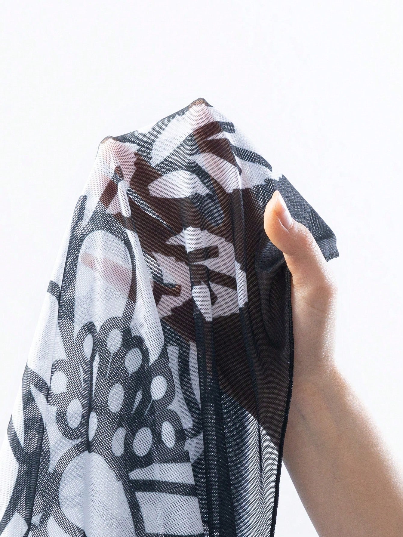 Saída de Praia com Estampa de Borboleta e Flores