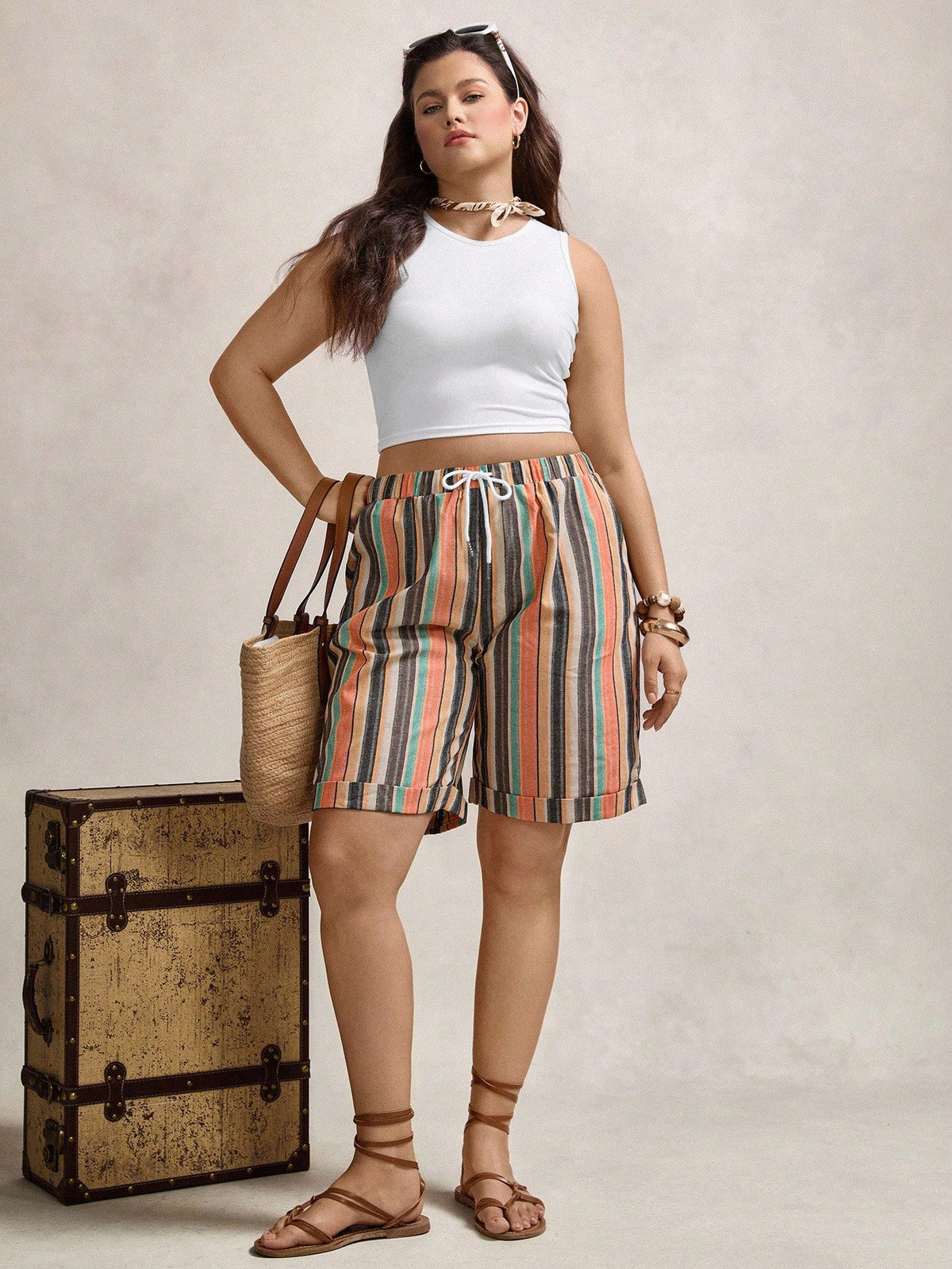 Short Listrado Plus Size Cordão